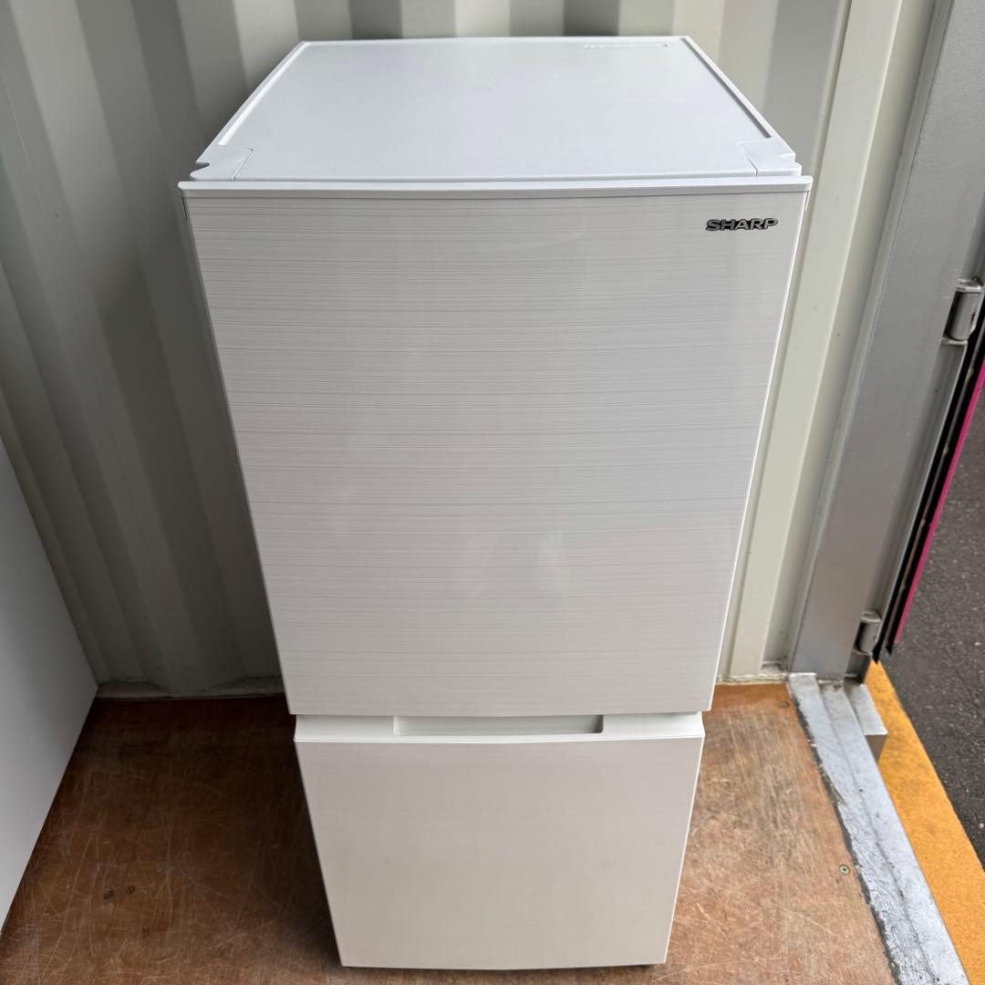 C7718★2021年製美品★シャープ　冷蔵庫　右.左開き　ホワイト　一人暮らし